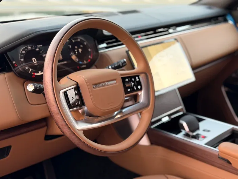 لاند روفر رينج روفر 2025